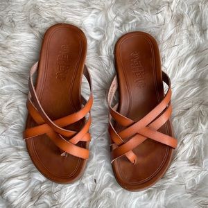 Like new brown/tan Mad Love sandals size 6